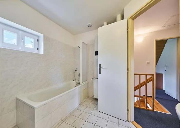 Hill 45 By Interhome Cista (Hradec Kralove)